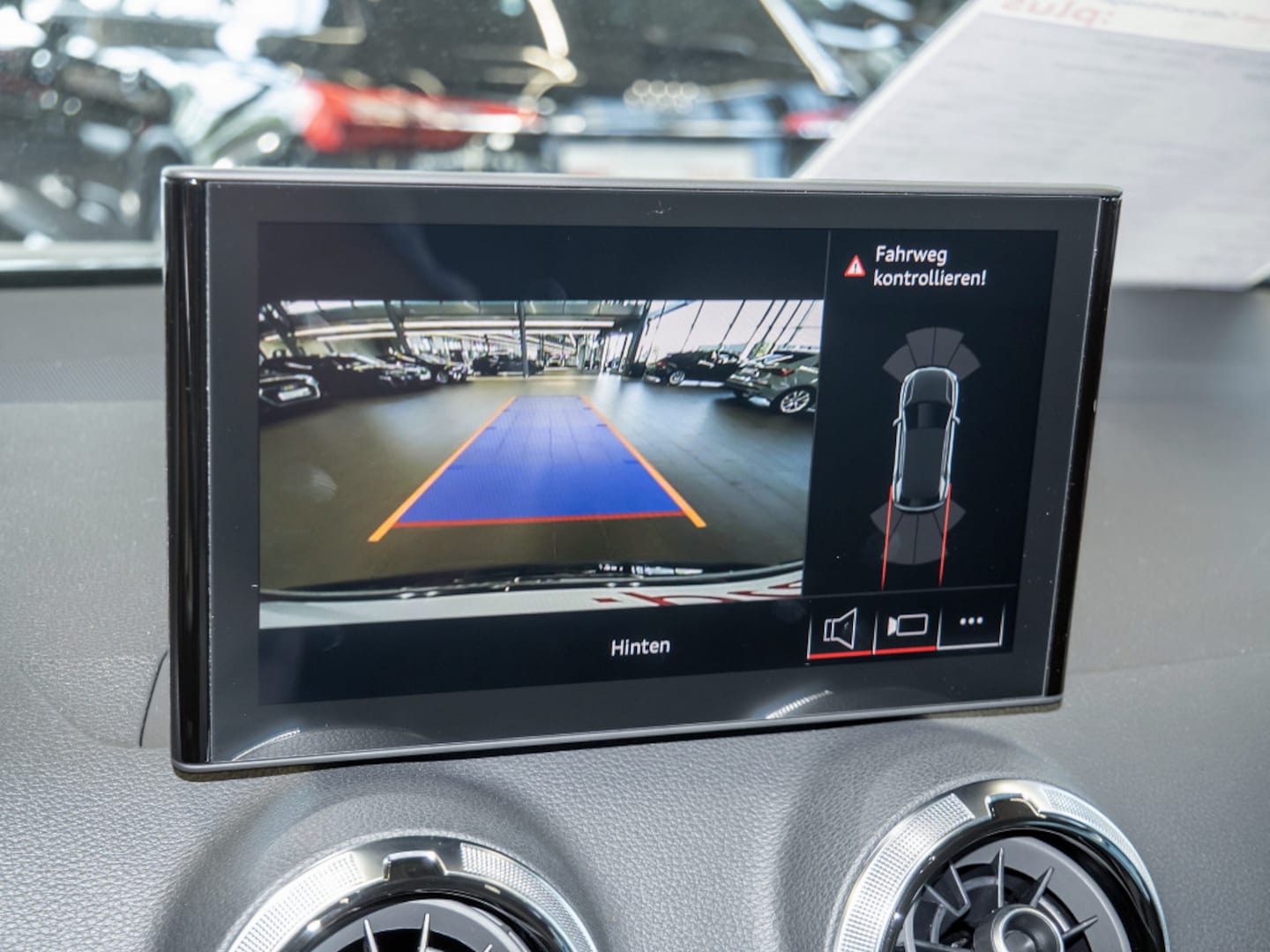 Bild über Audi Q2 advanced 35 TDI S tronic - für weitere Informationen kontaktieren Sie den Audi Partner