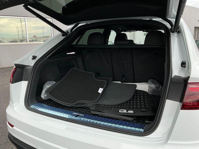 2026 Audi Q8 Premium - Photo 21