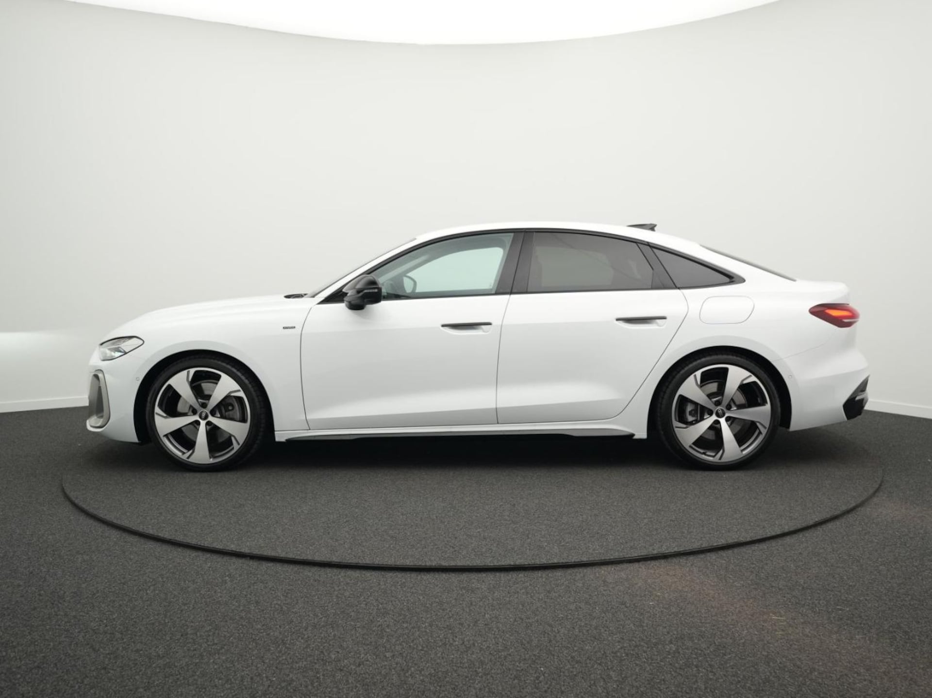 Audi A5 Limousine e-hybrid edition one
