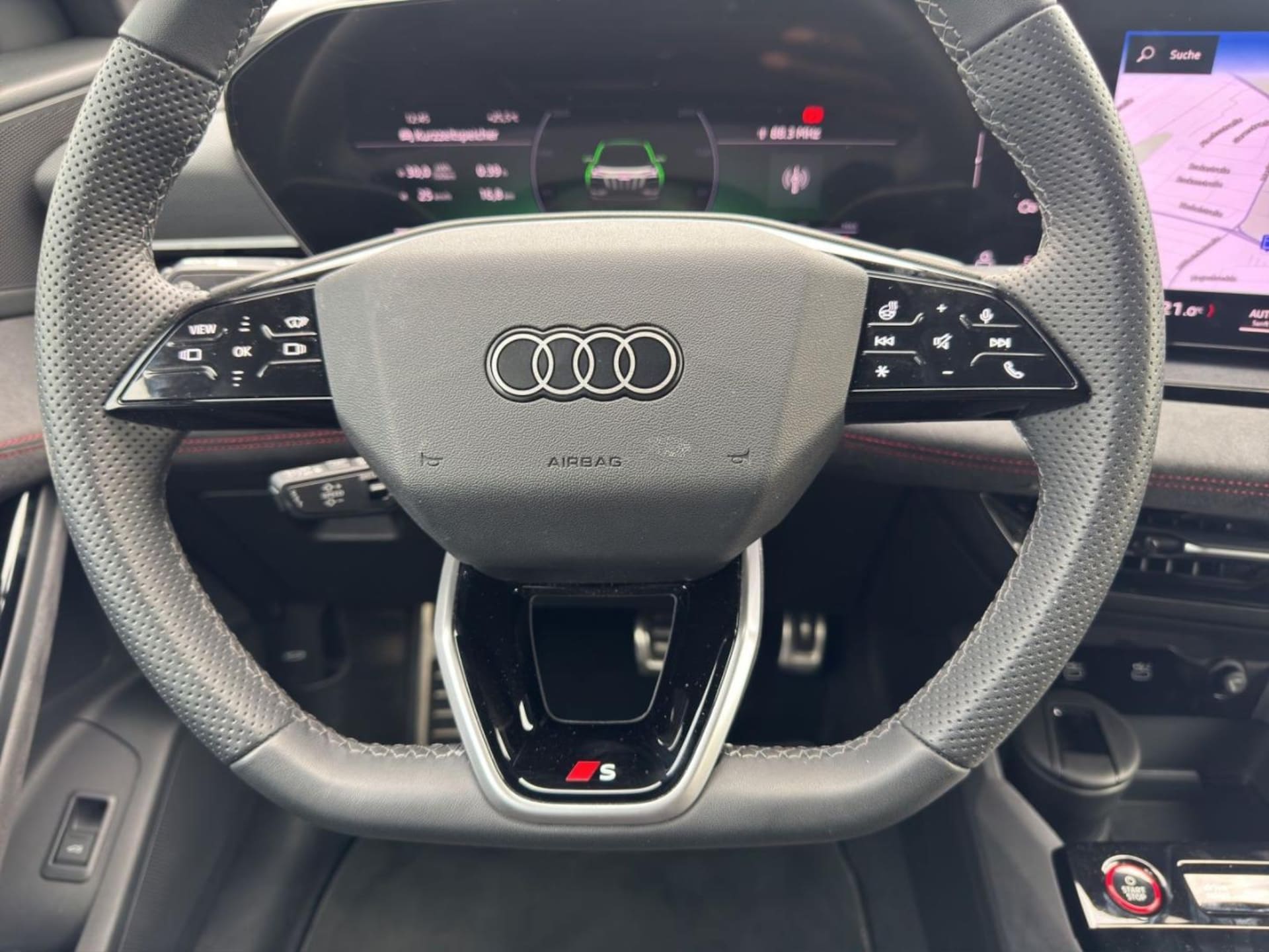 Audi SQ6 SUV e-tron