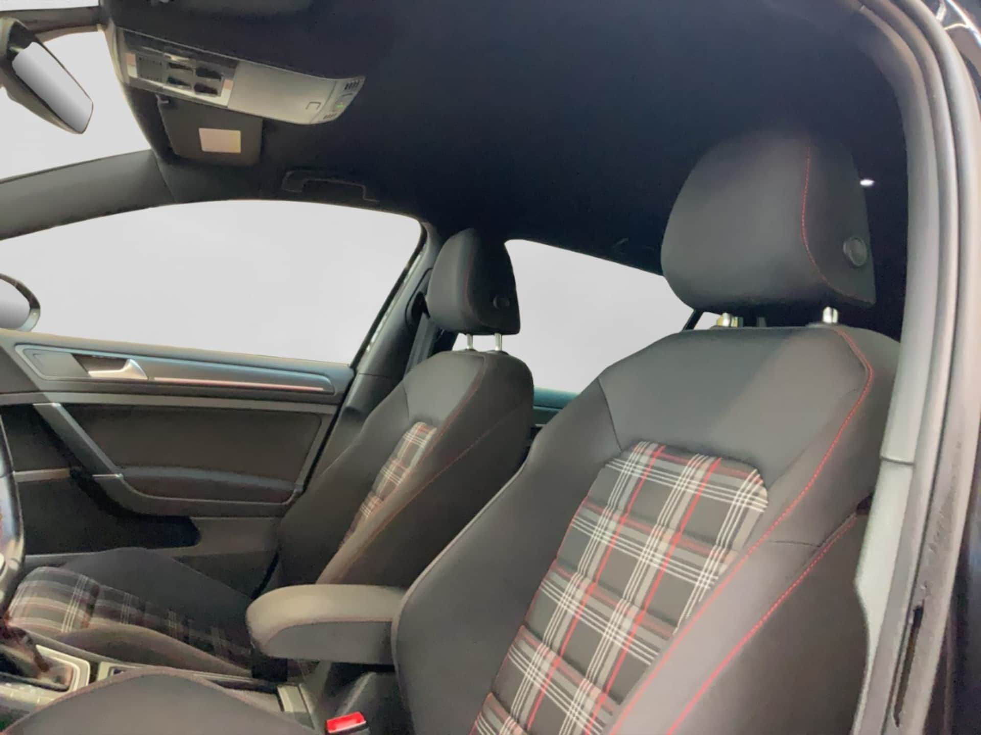 Volkswagen Golf GTI Performance
