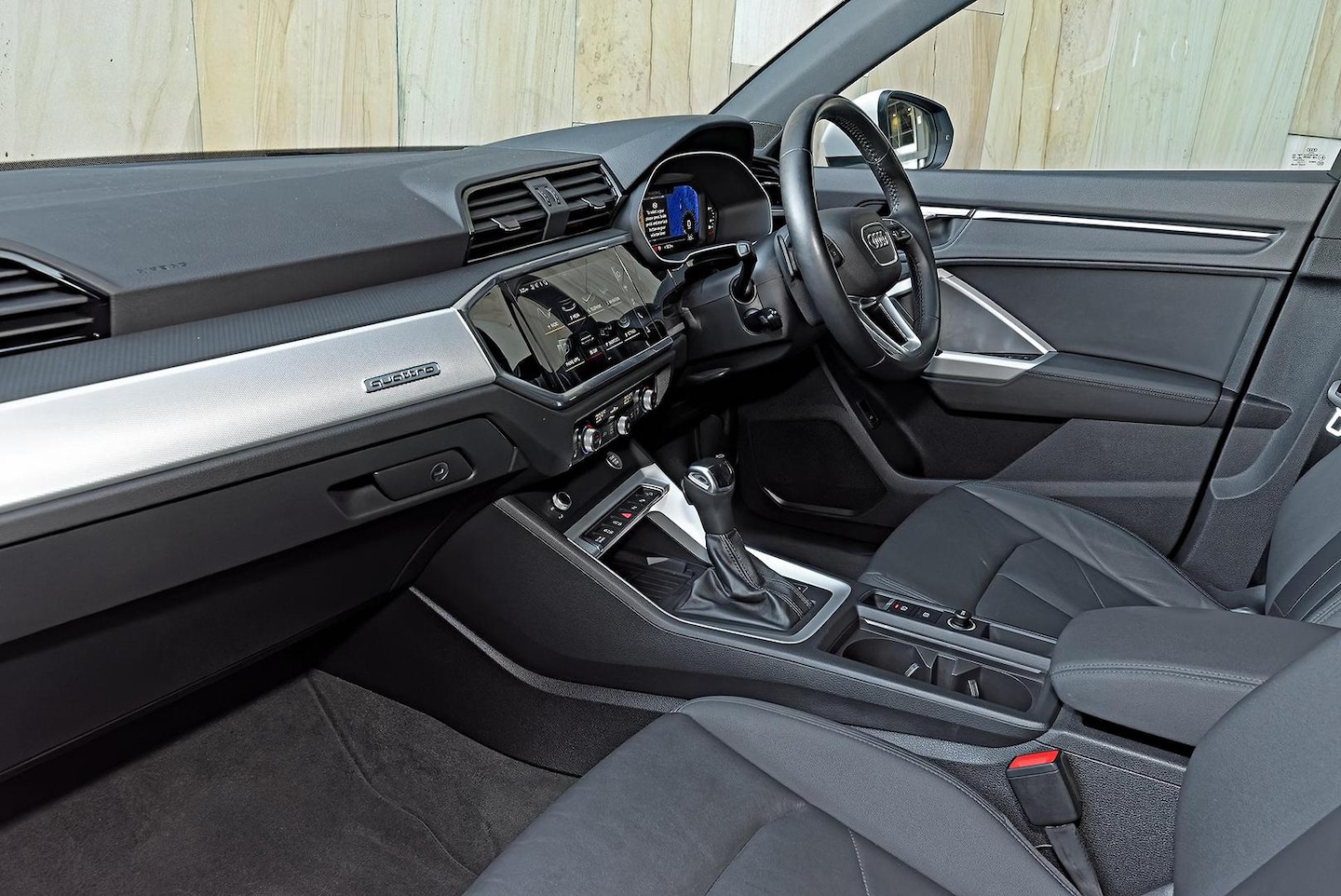 Image about Audi Q3 40 TFSI quattro S tronic