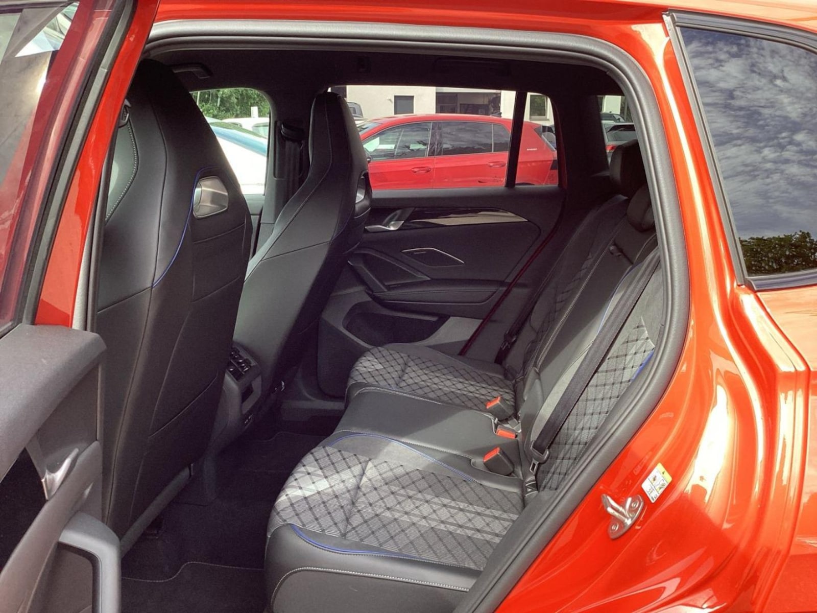 Volkswagen Tiguan – Bild 14