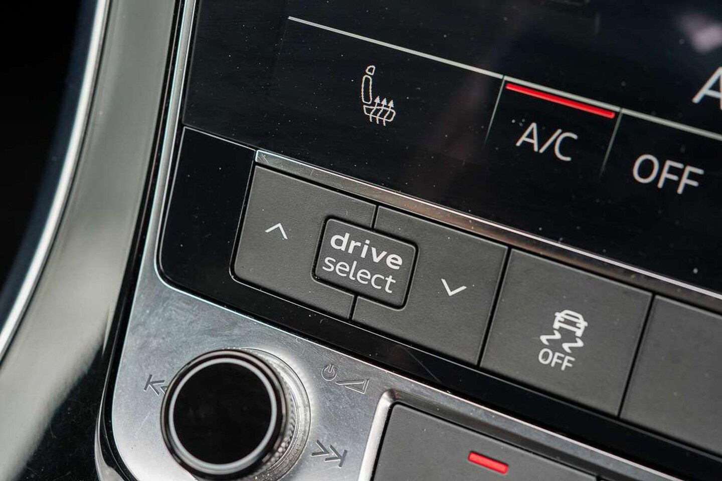 Image about Audi Q7 45 TDI quattro tiptronic