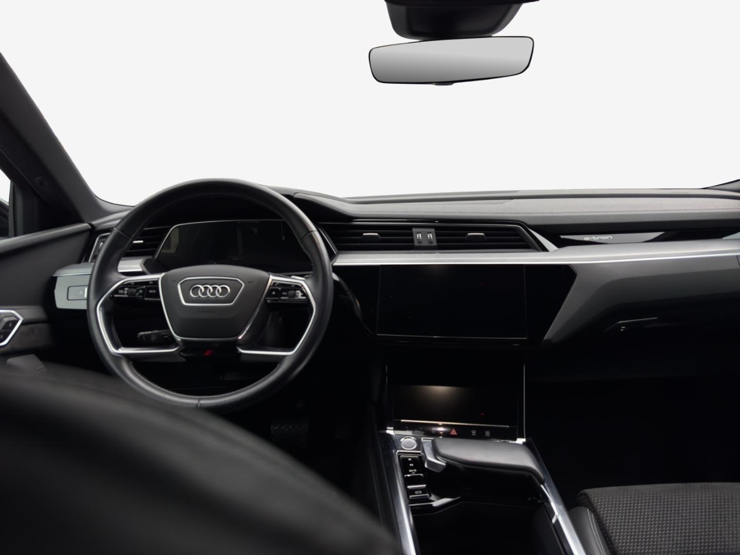 Bild über Audi e-tron Sportback Attraction S line 50 quattro 230,00 kW - for more details contact your dealer