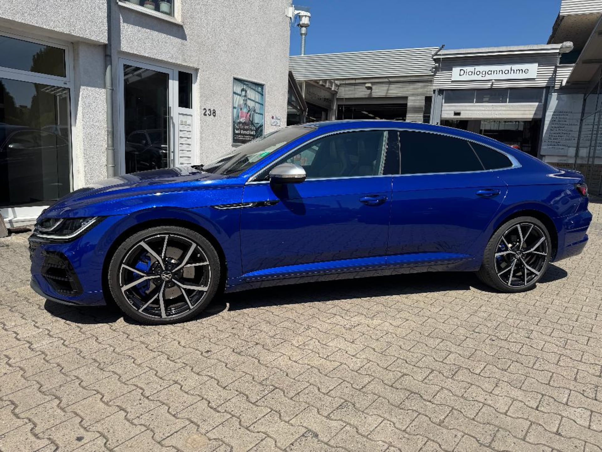 Volkswagen Arteon R