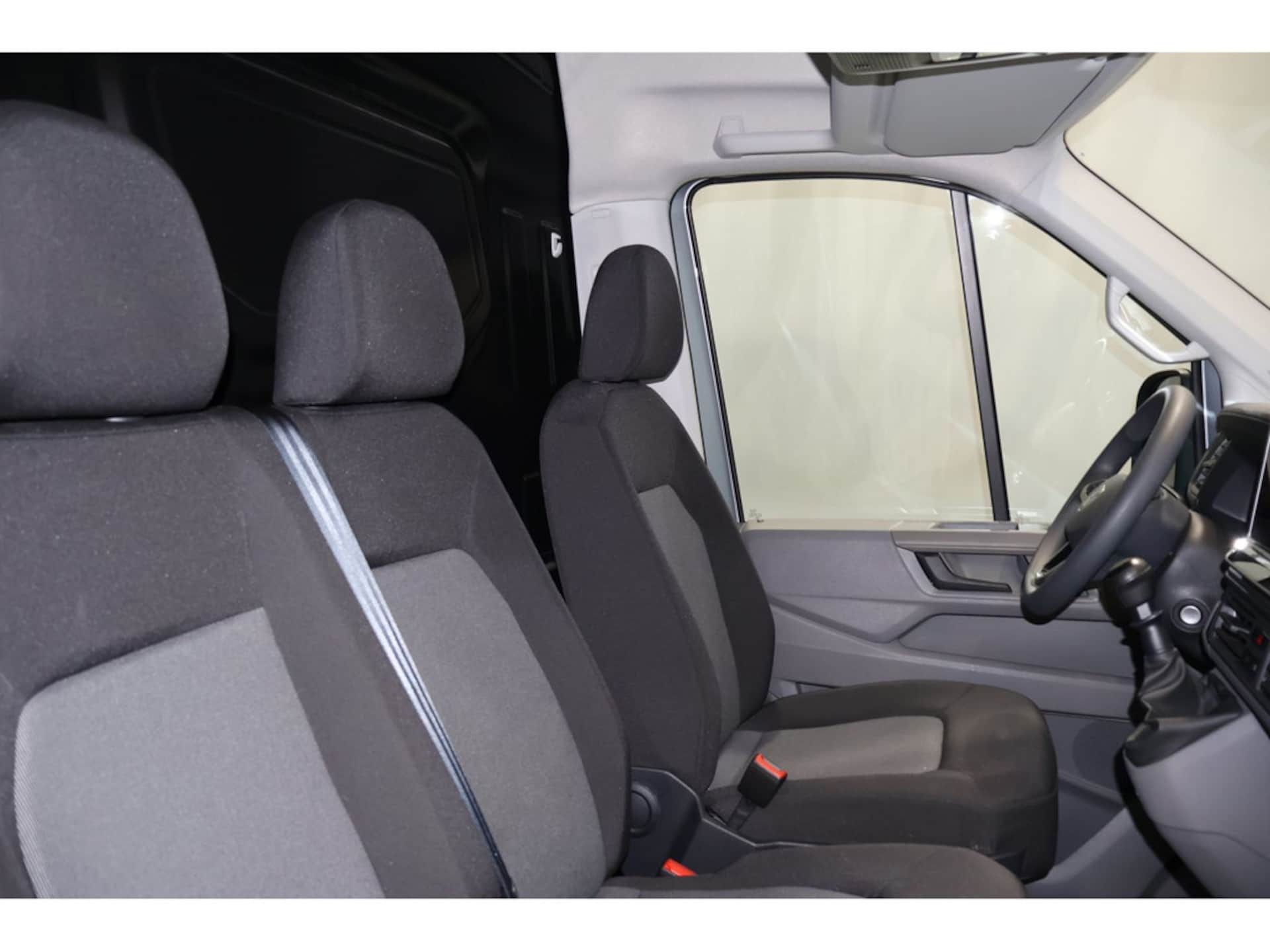 Volkswagen Crafter Kasten langer Radstand