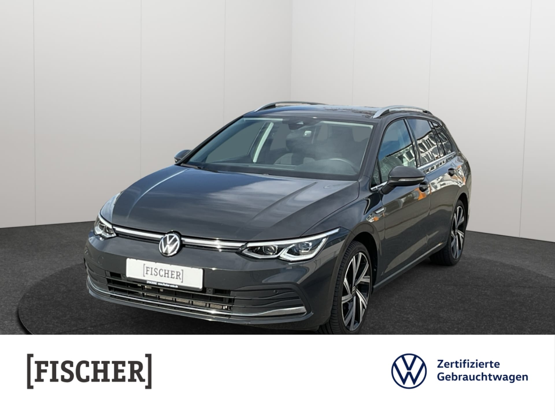 Volkswagen Golf Variant 2022 — VIII 1.5 eTSI DSG Style Matrix Navi Rear View