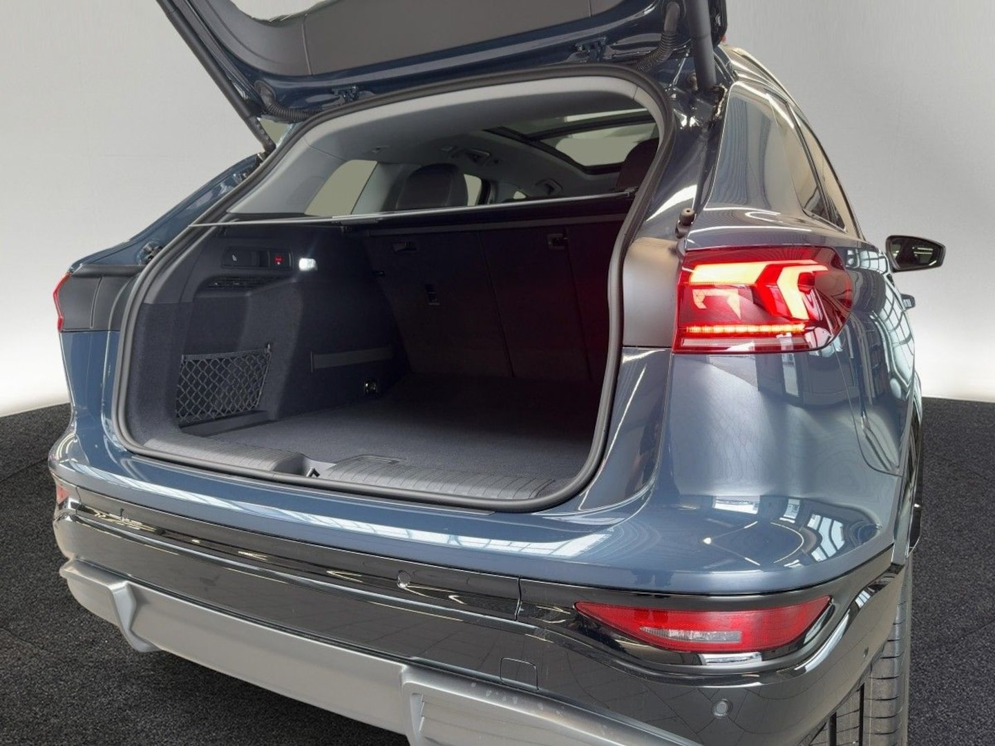 Bild über Audi Q6 SUV e-tron S line business e-tron performance 225 kW - für weitere Informationen kontaktieren Sie den Audi Partner
