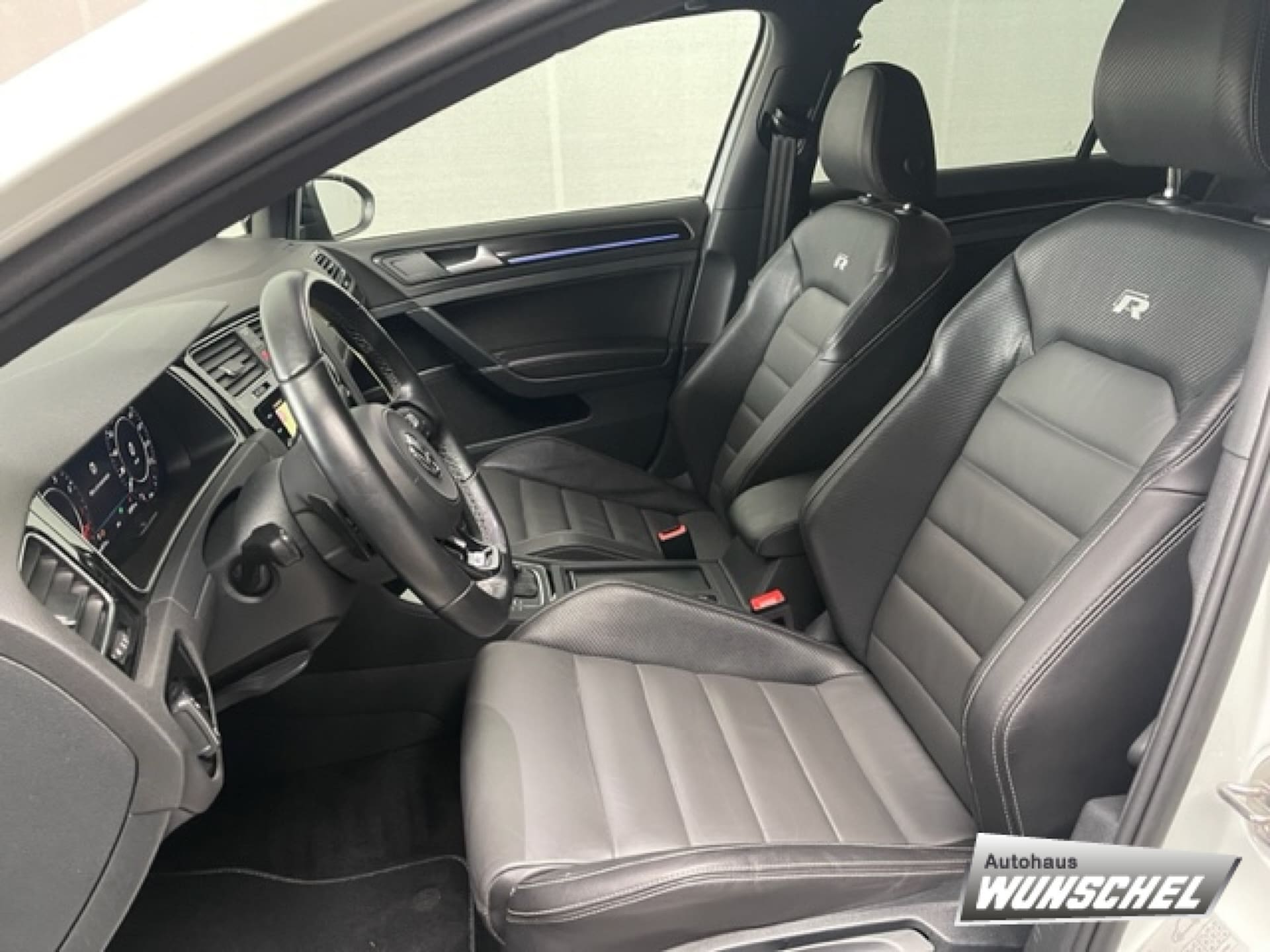 Volkswagen Golf R