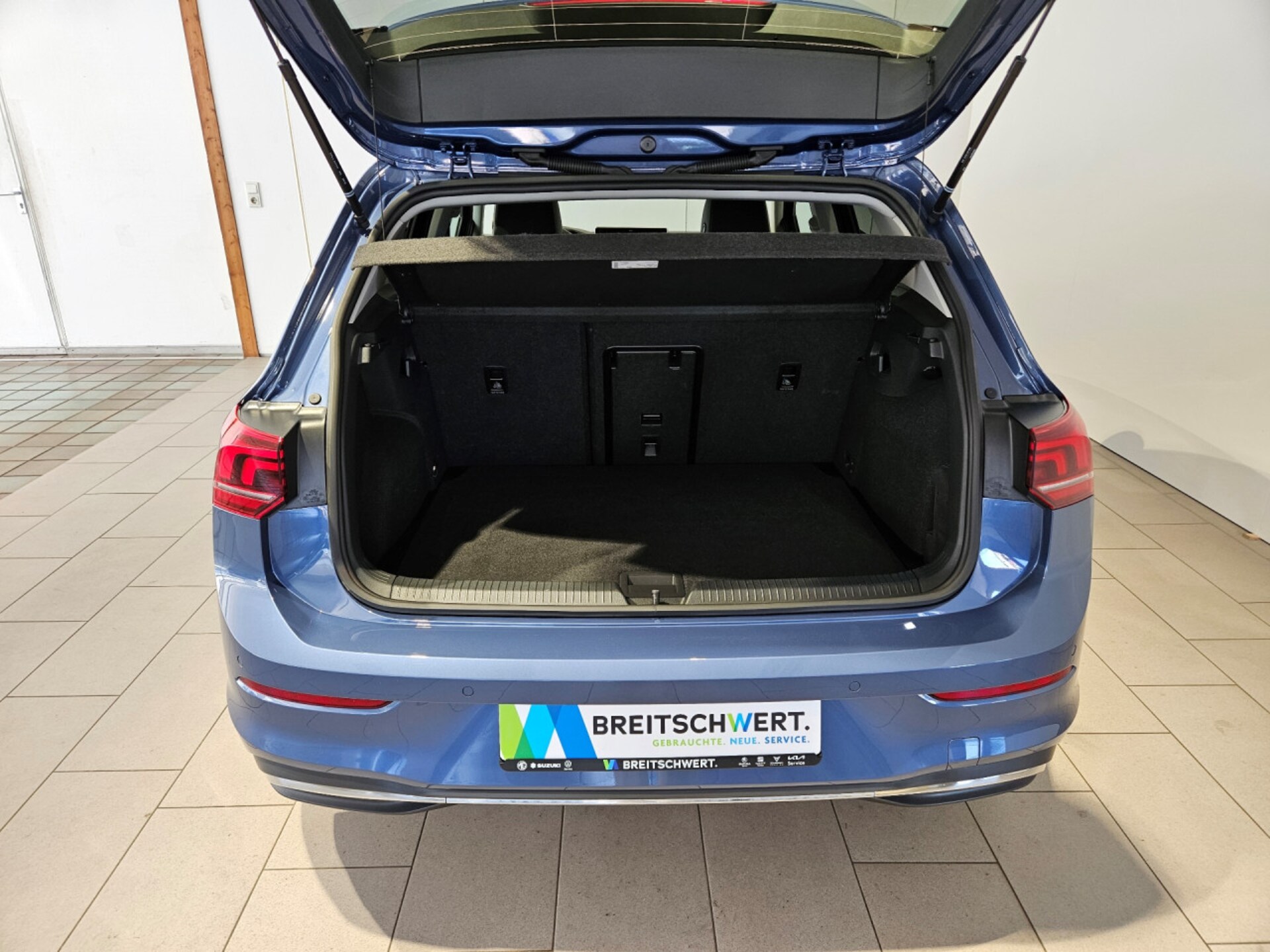 Volkswagen Golf Life
