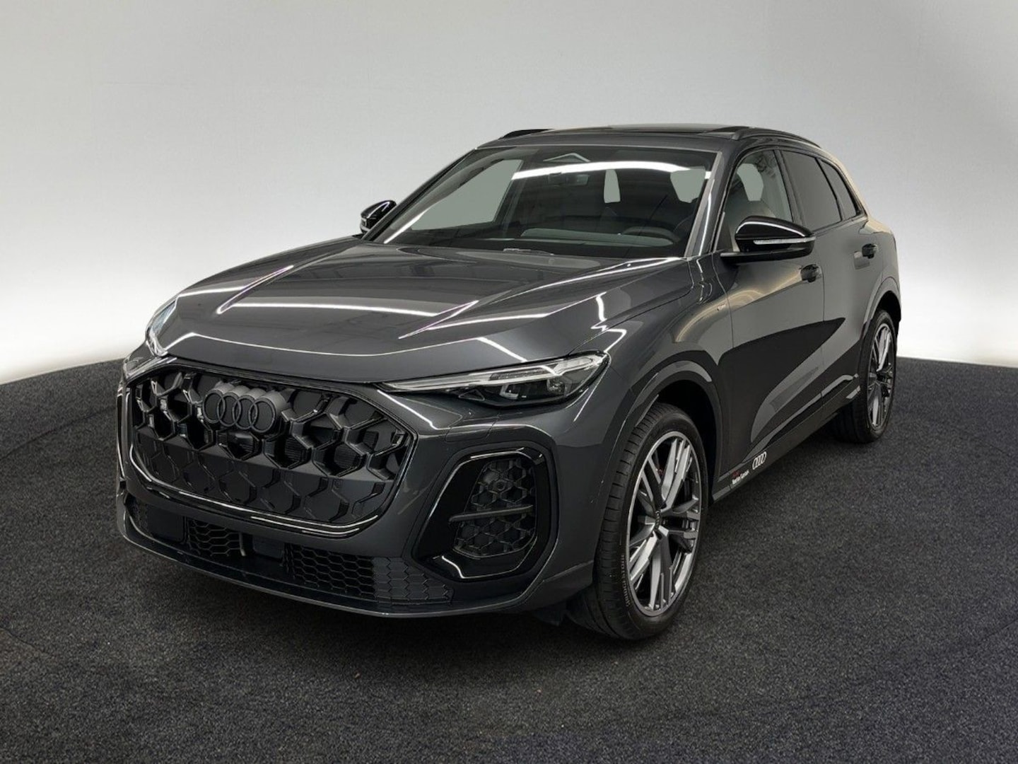 Bild über Audi Q5 SUV TDI quattro 220 kW S tronic - für weitere Informationen kontaktieren Sie den Audi Partner