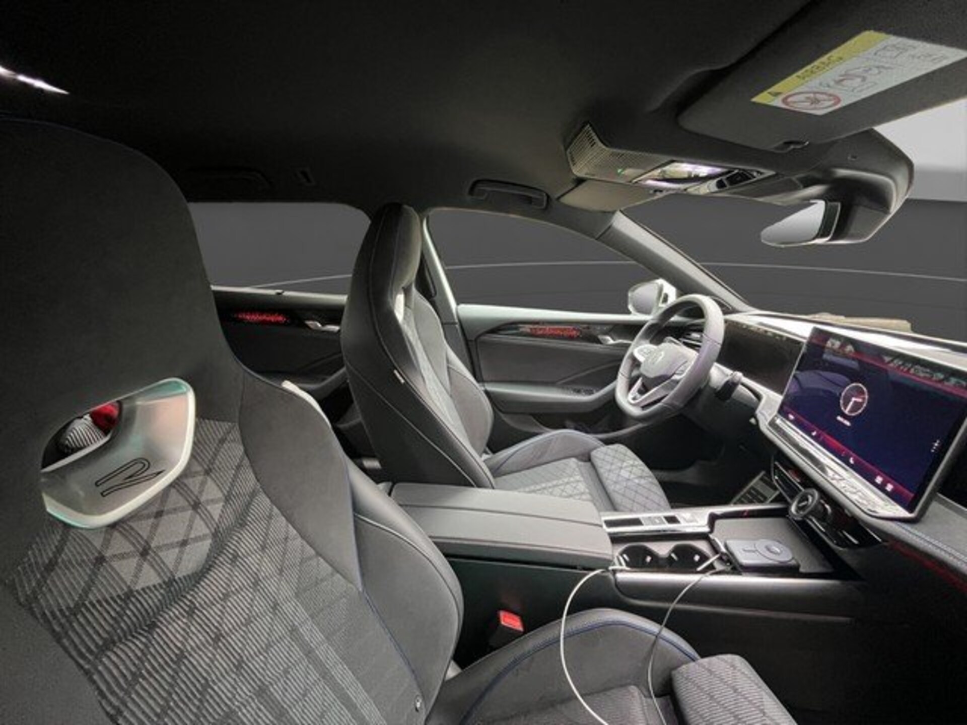 Volkswagen Passat R-Line