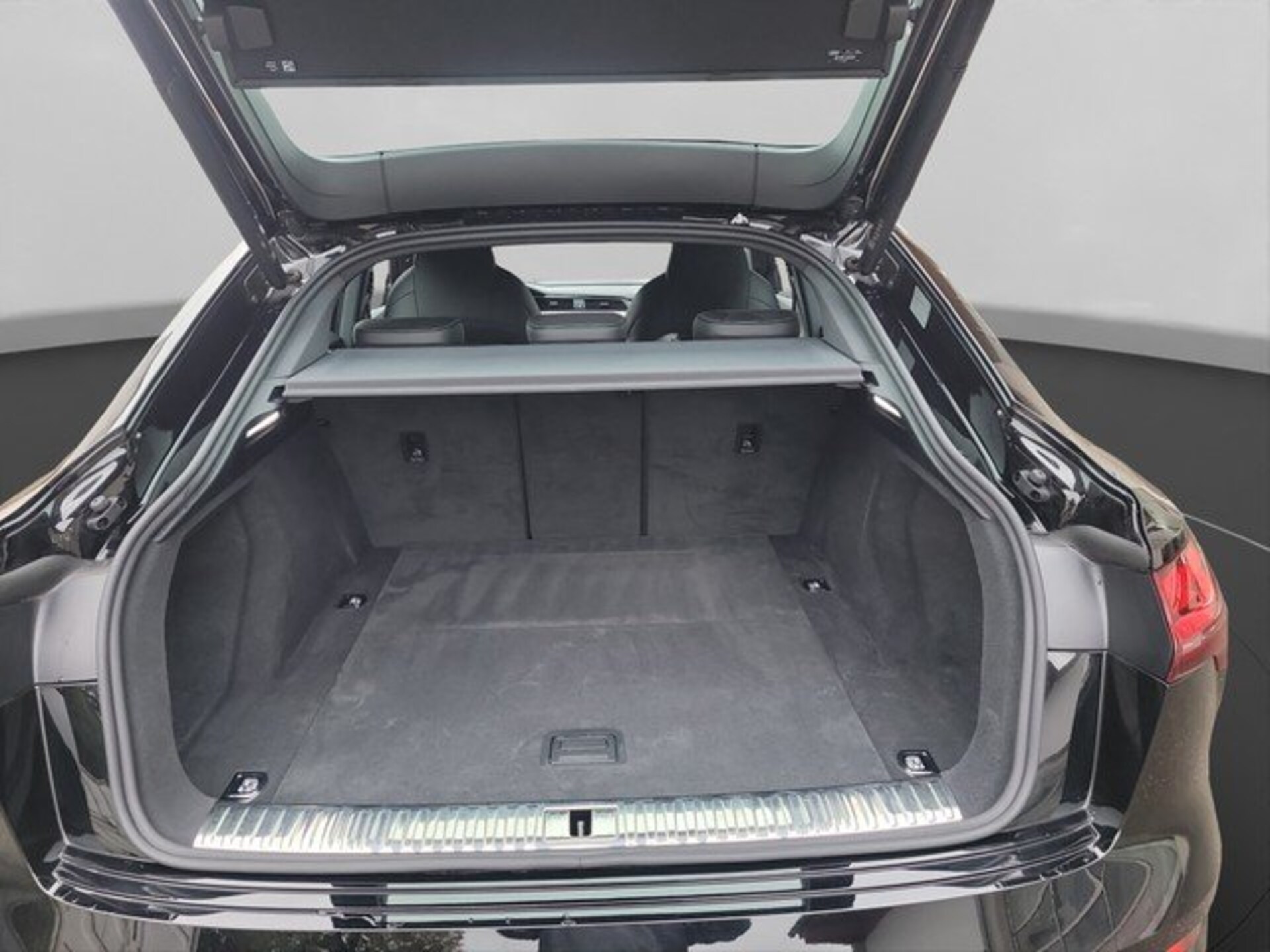 Audi e-tron Sportback S line