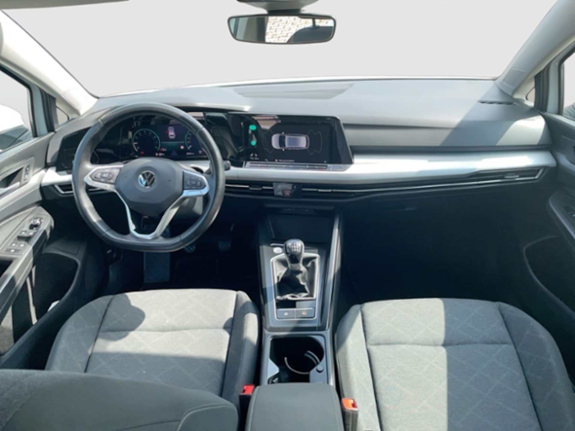 Volkswagen Golf Variant Life