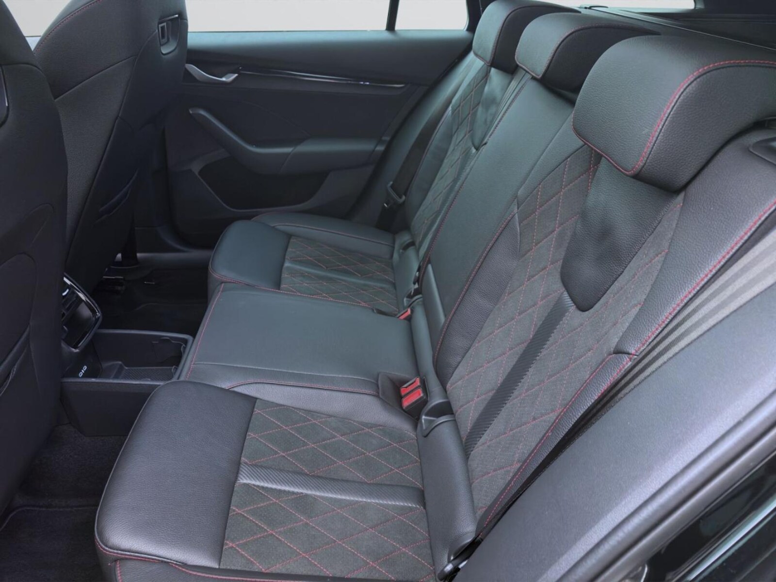 Škoda Octavia Combi – Bild 15