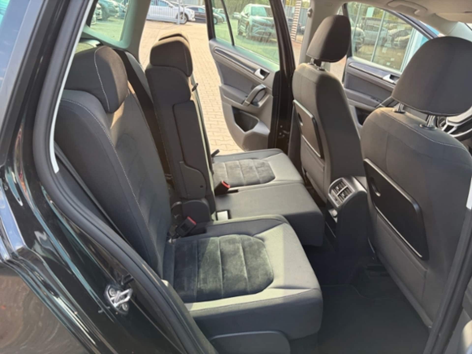 Volkswagen Golf Sportsvan Highline