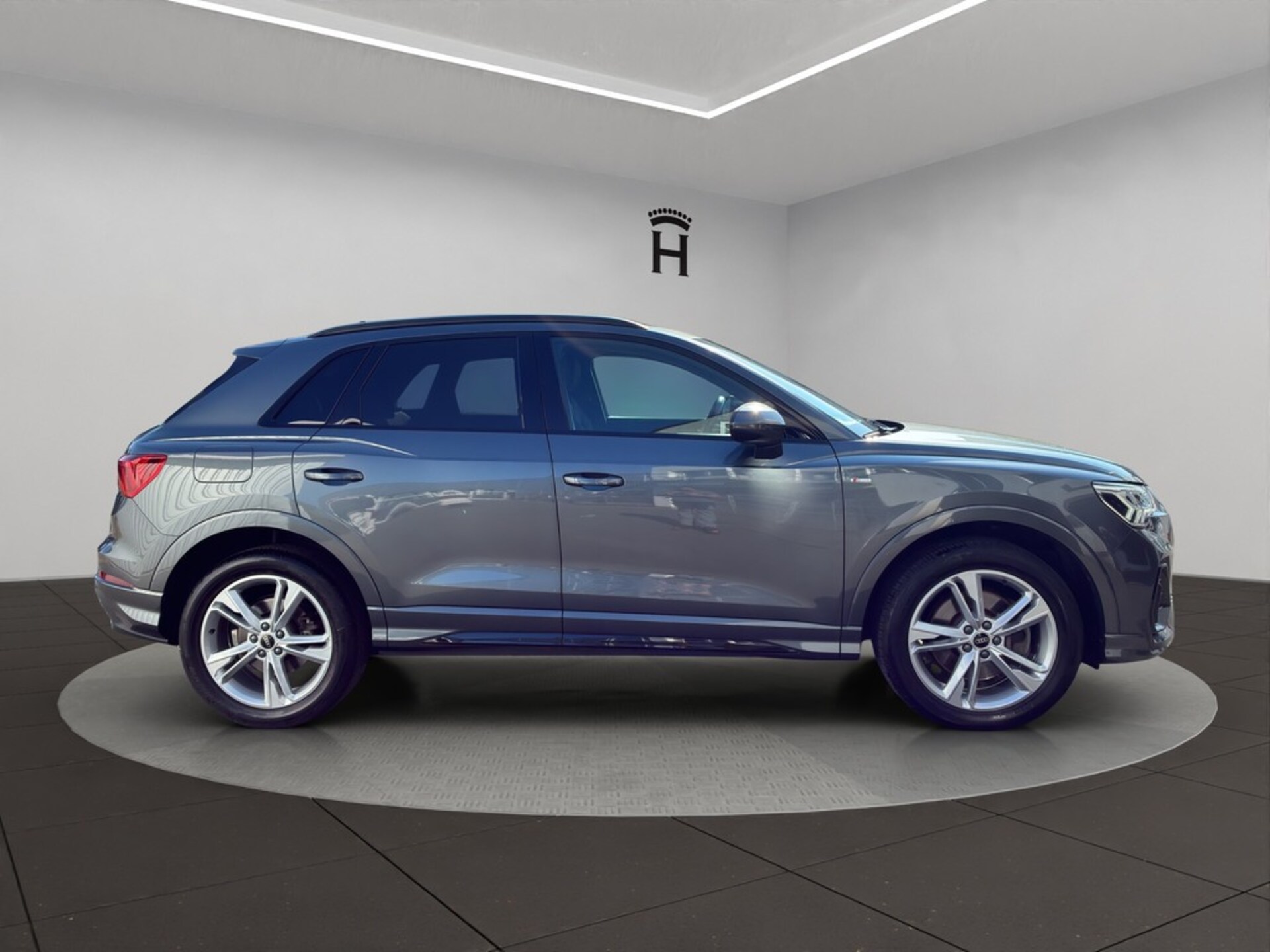 Audi Q3 SUV S line