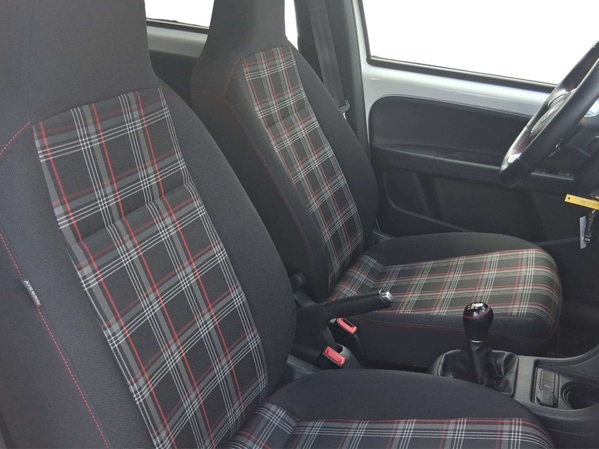 Volkswagen up! GTI