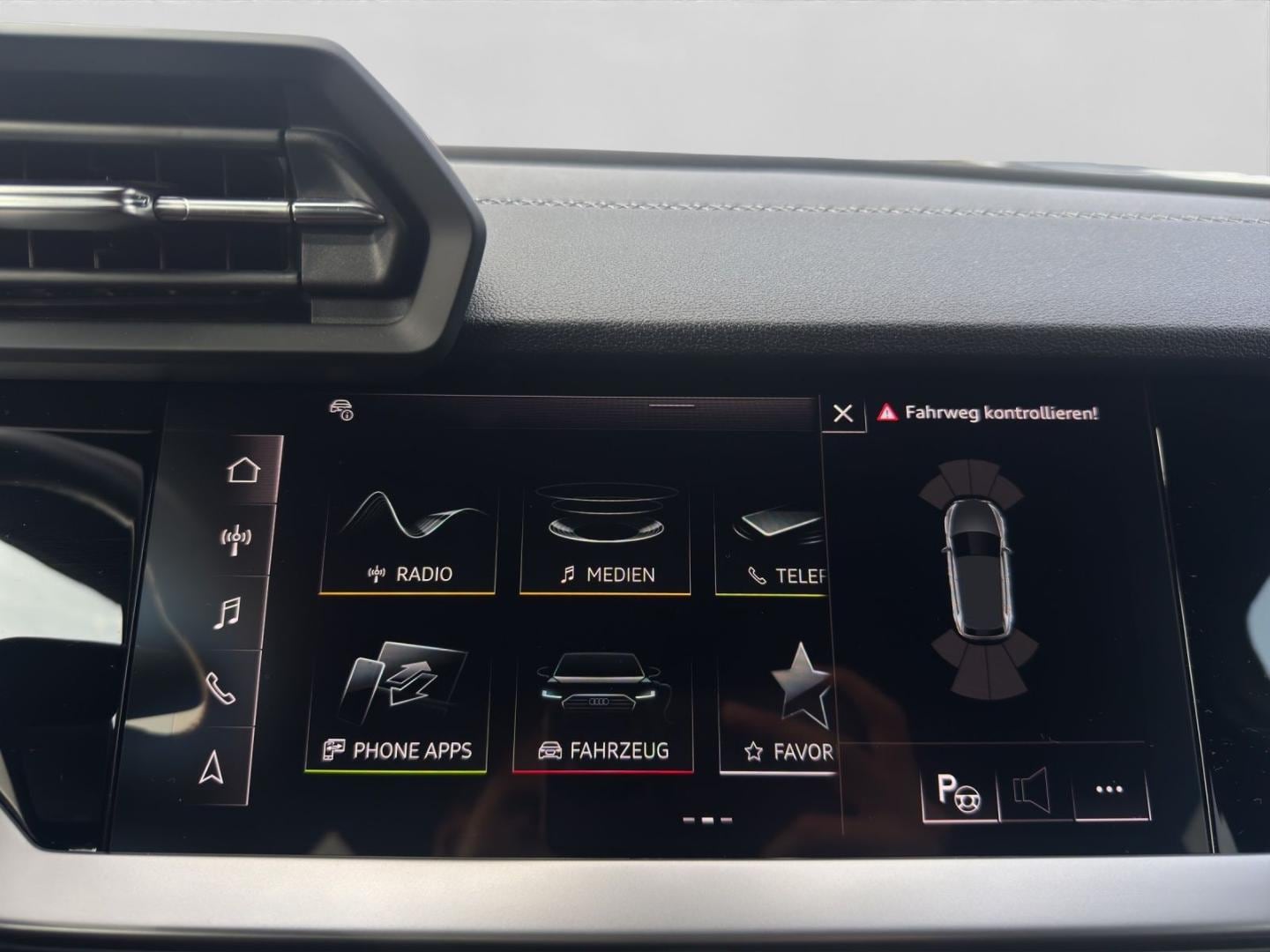 Bild über Audi A3 Sportback TFSI e S line 40 TFSI e S tronic - für weitere Informationen kontaktieren Sie den Audi Partner