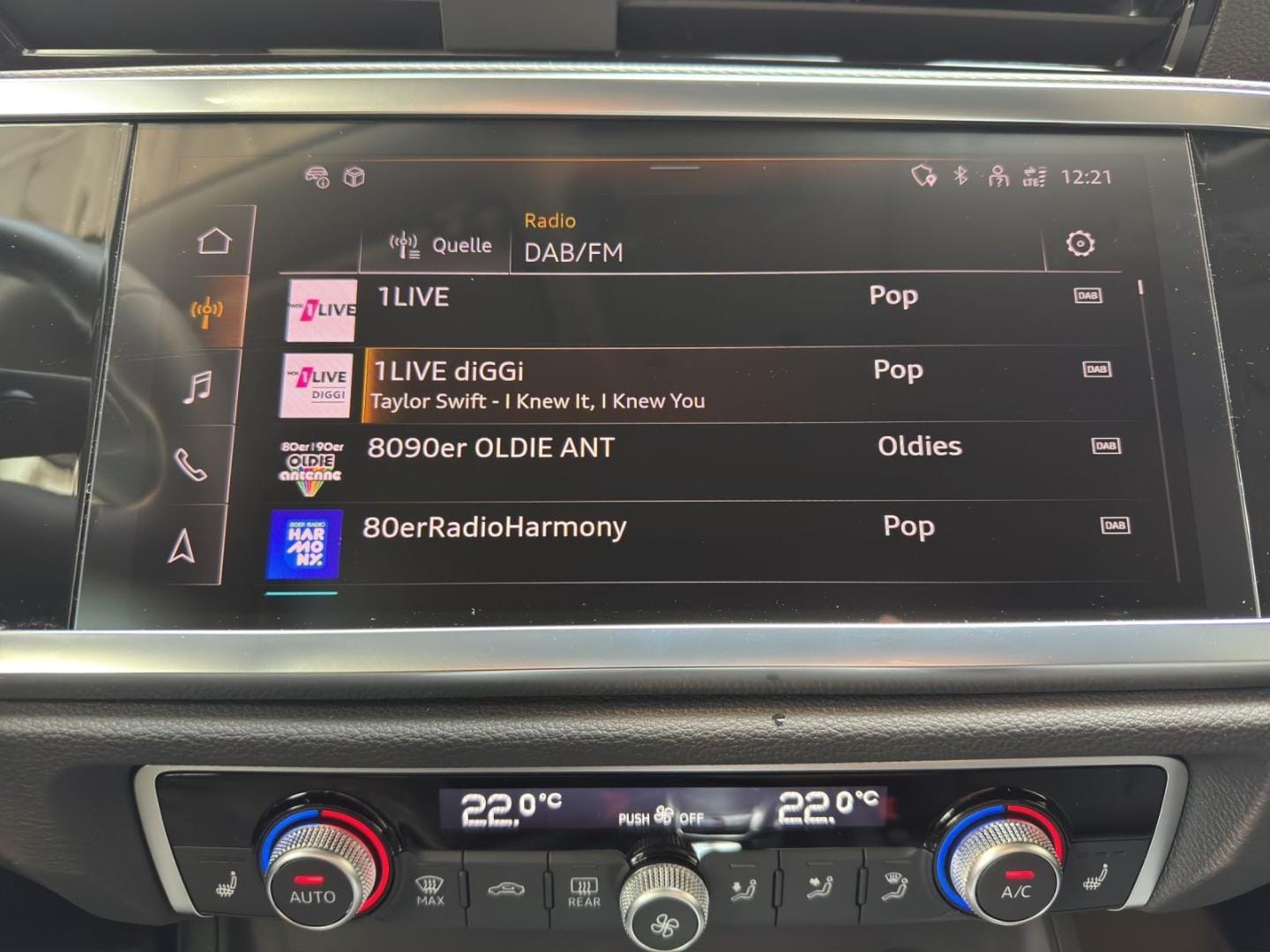 Bild über Audi Q3 35 TDI S tronic - für weitere Informationen kontaktieren Sie den Audi Partner
