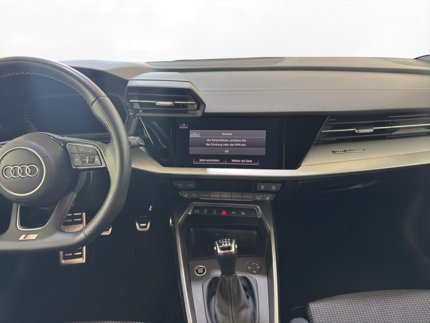 Bild über Audi A3 Sportback S line 35 TFSI Schaltgetriebe - für weitere Informationen kontaktieren Sie den Audi Partner