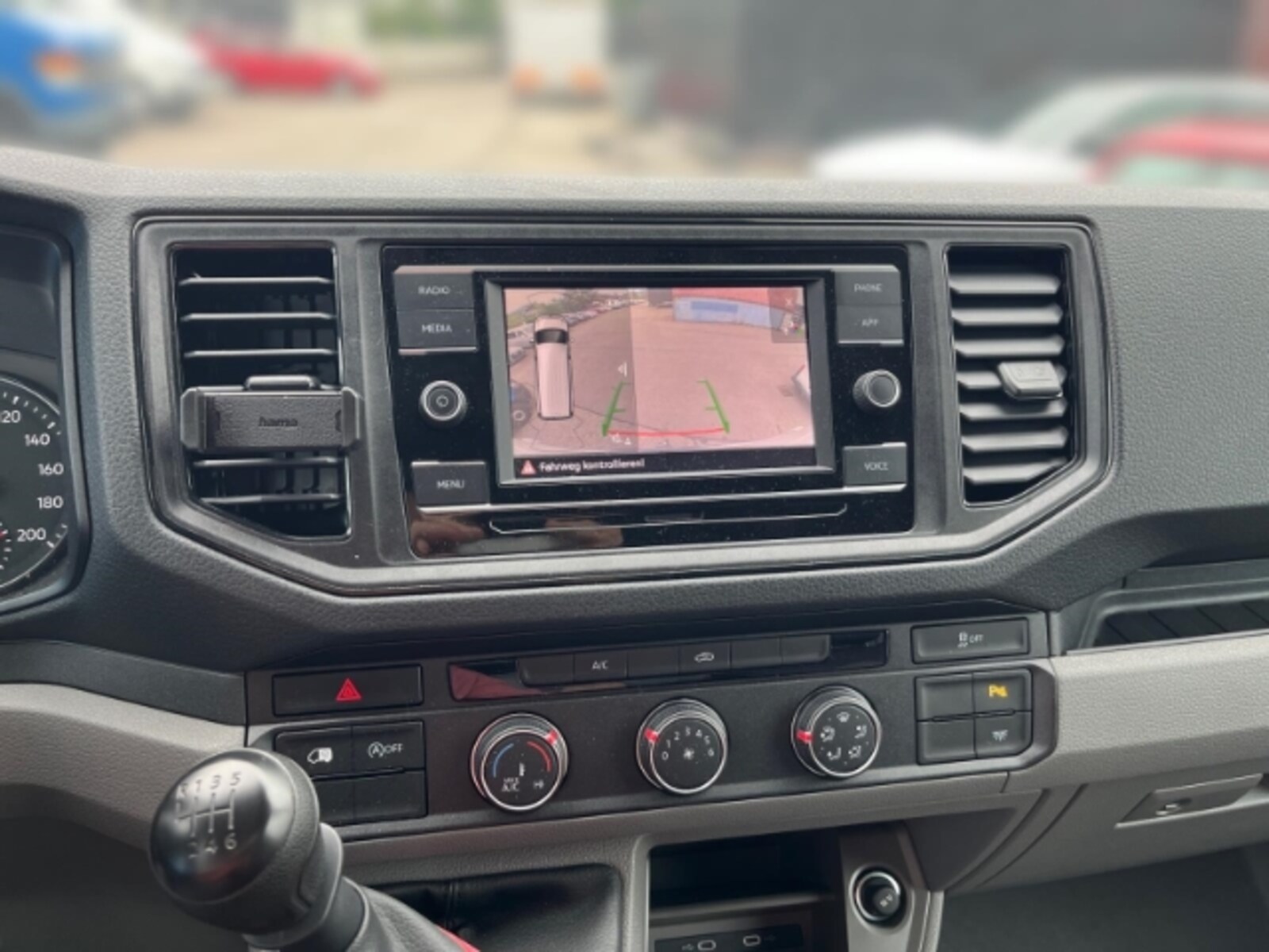 Volkswagen Crafter Kasten mittlerer Radstand – Bild 9