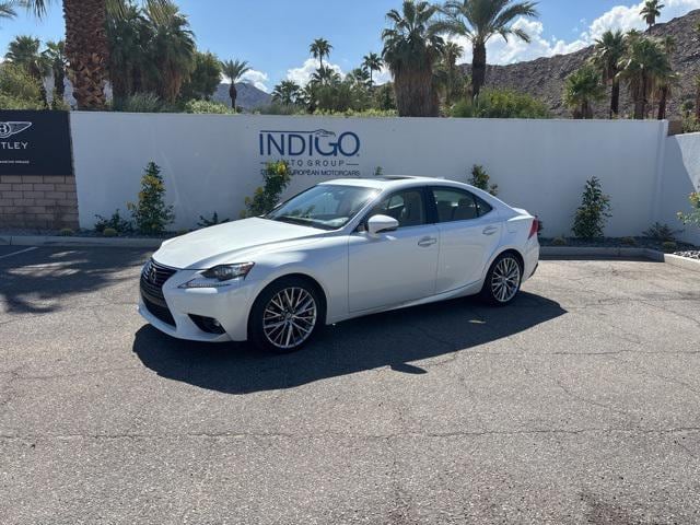 2016 Lexus IS