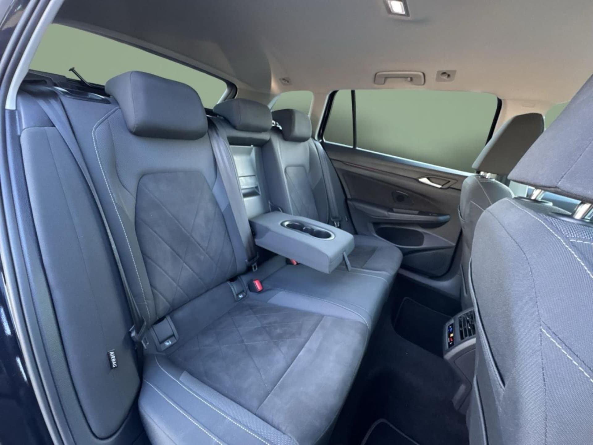 Volkswagen Golf Variant Style