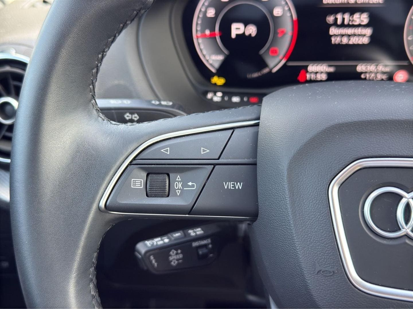 Bild über Audi Q2 advanced 35 TFSI S tronic - für weitere Informationen kontaktieren Sie den Audi Partner