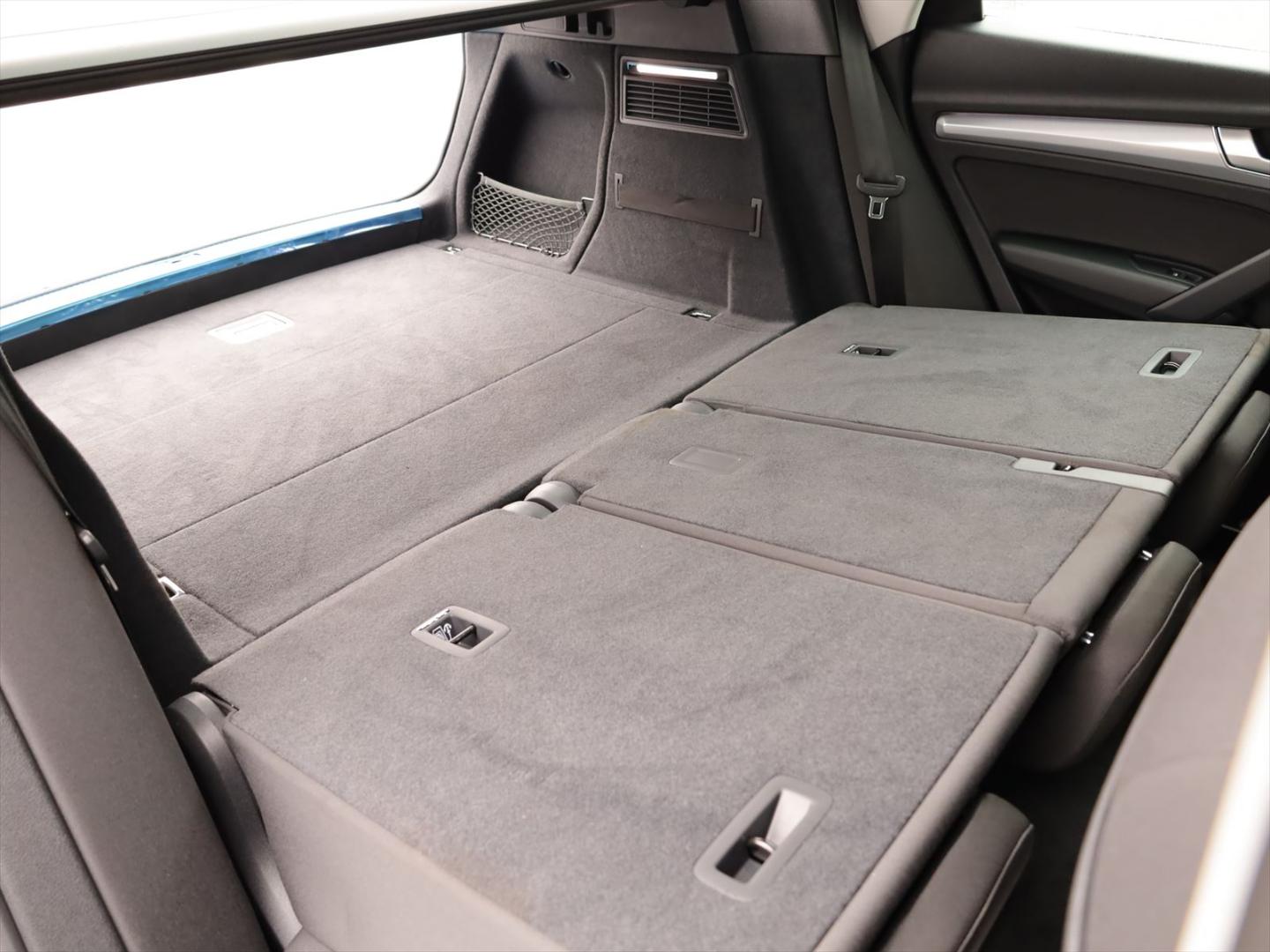 Image about Audi Q5 Sportback 40 TDI quattro advanced