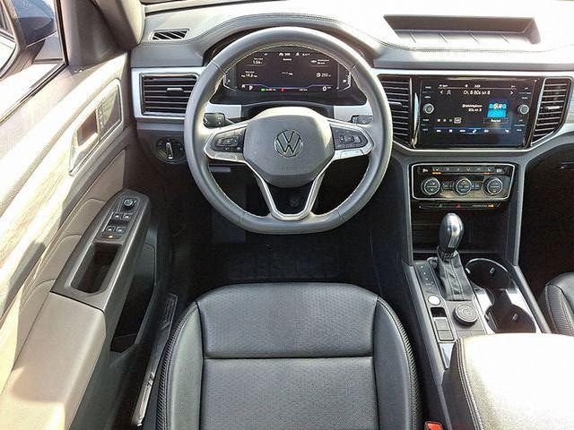 2022 Volkswagen Atlas Cross Sport SE w/Tech - Photo 2