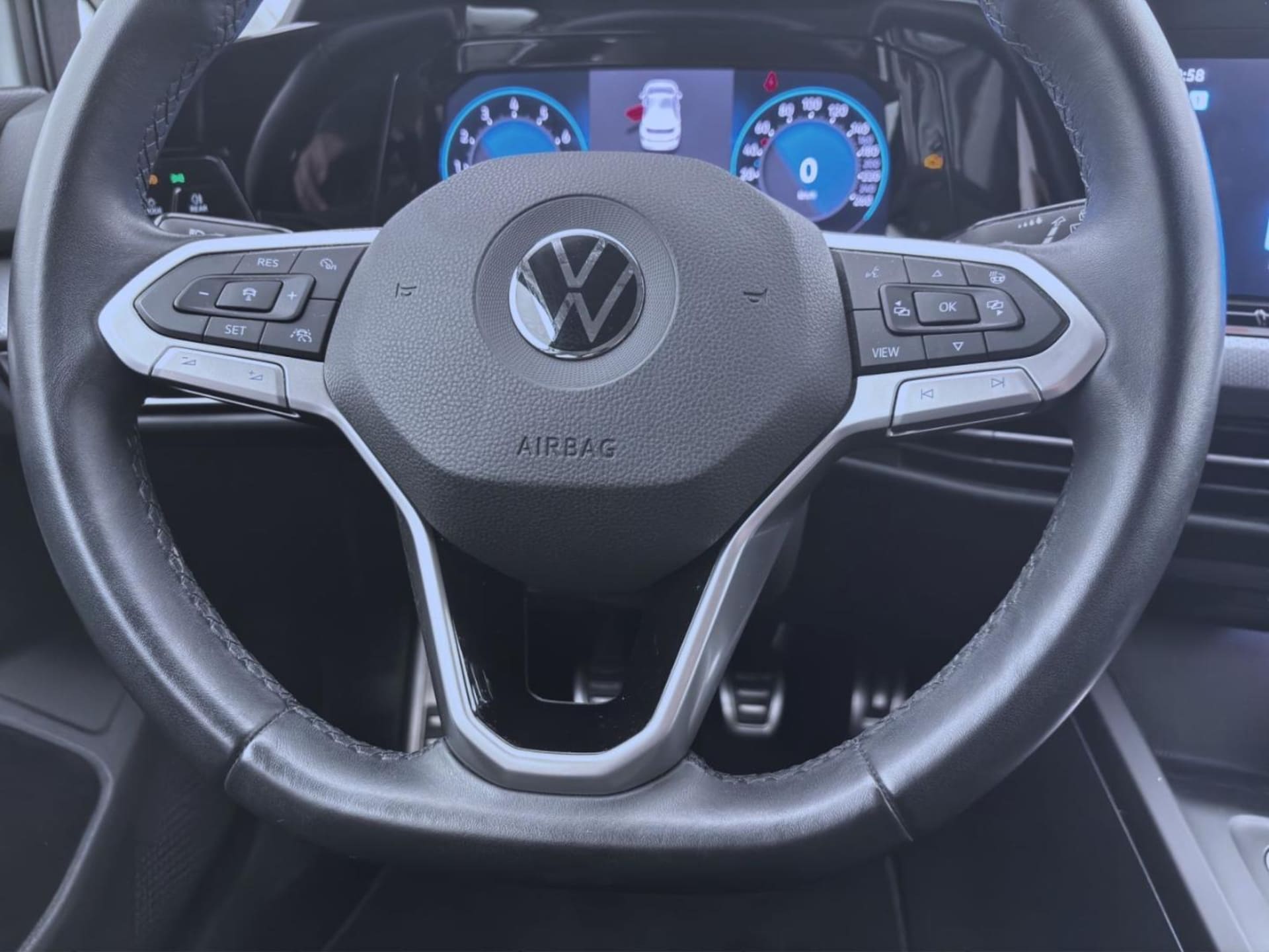 Volkswagen Golf Active