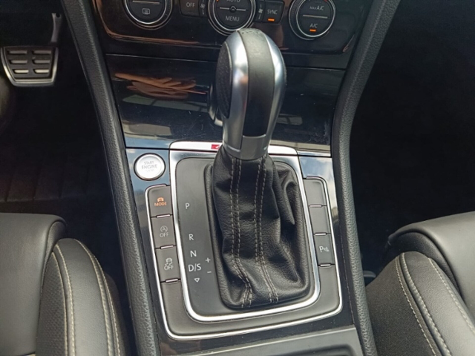 Volkswagen Golf R