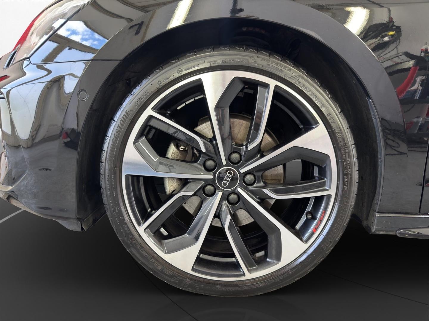 Bild über Audi A3 Sportback S line 35 TFSI Schaltgetriebe - für weitere Informationen kontaktieren Sie den Audi Partner