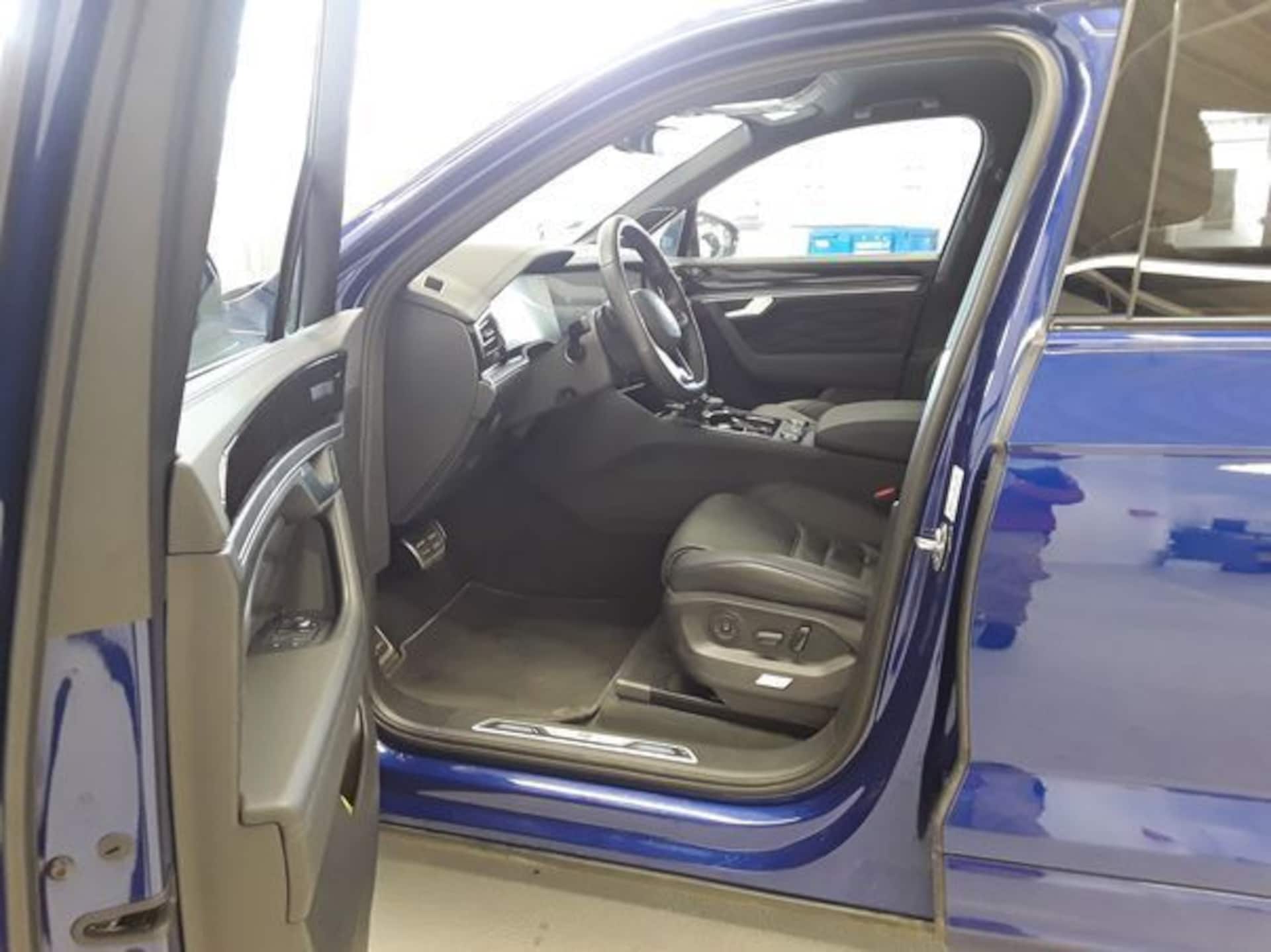 Volkswagen Touareg R