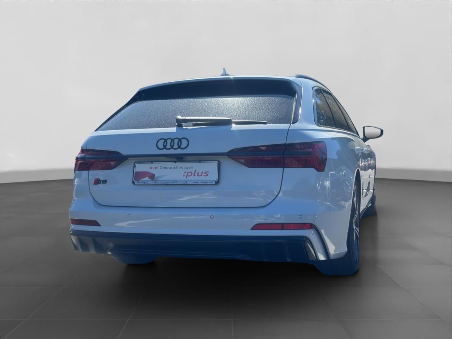 Audi S6 Avant