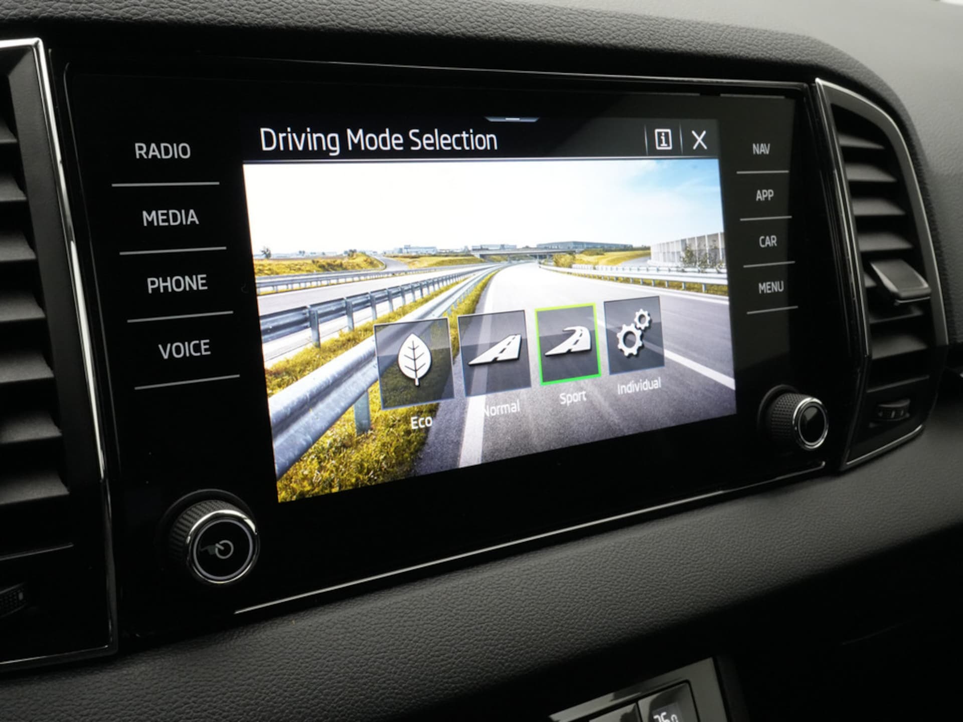 Skoda Karoq Selection