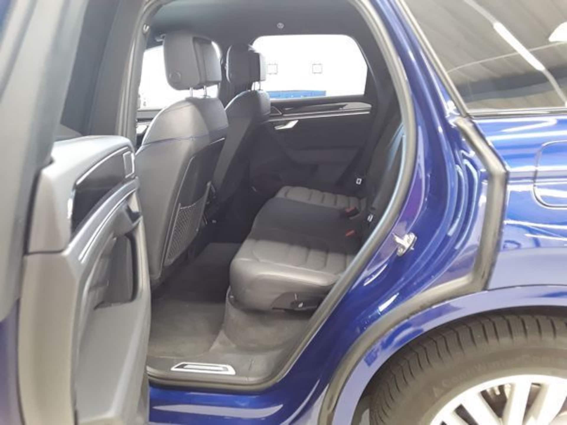 Volkswagen Touareg R