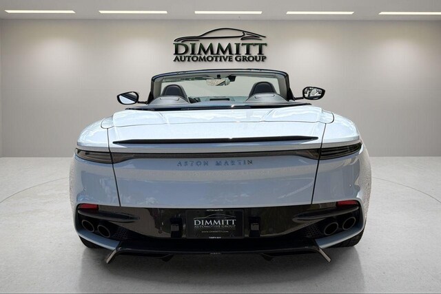 2023 Aston Martin DBS