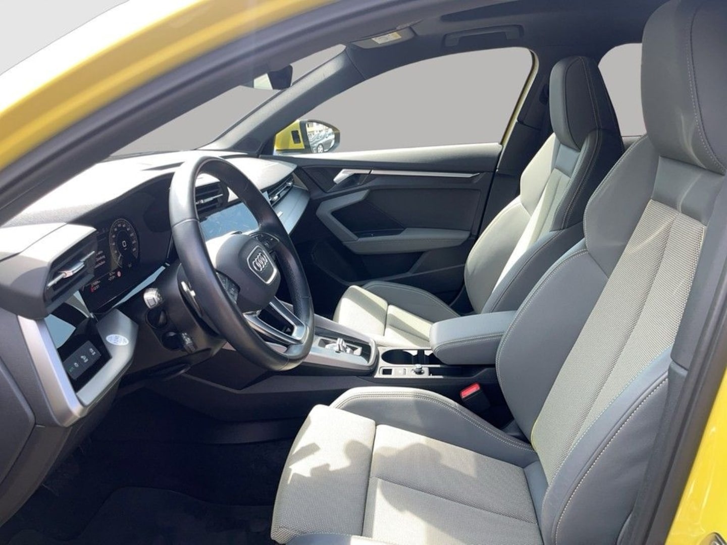 Bild über Audi A3 Sportback TFSI e S line 45 TFSI e S tronic - für weitere Informationen kontaktieren Sie den Audi Partner