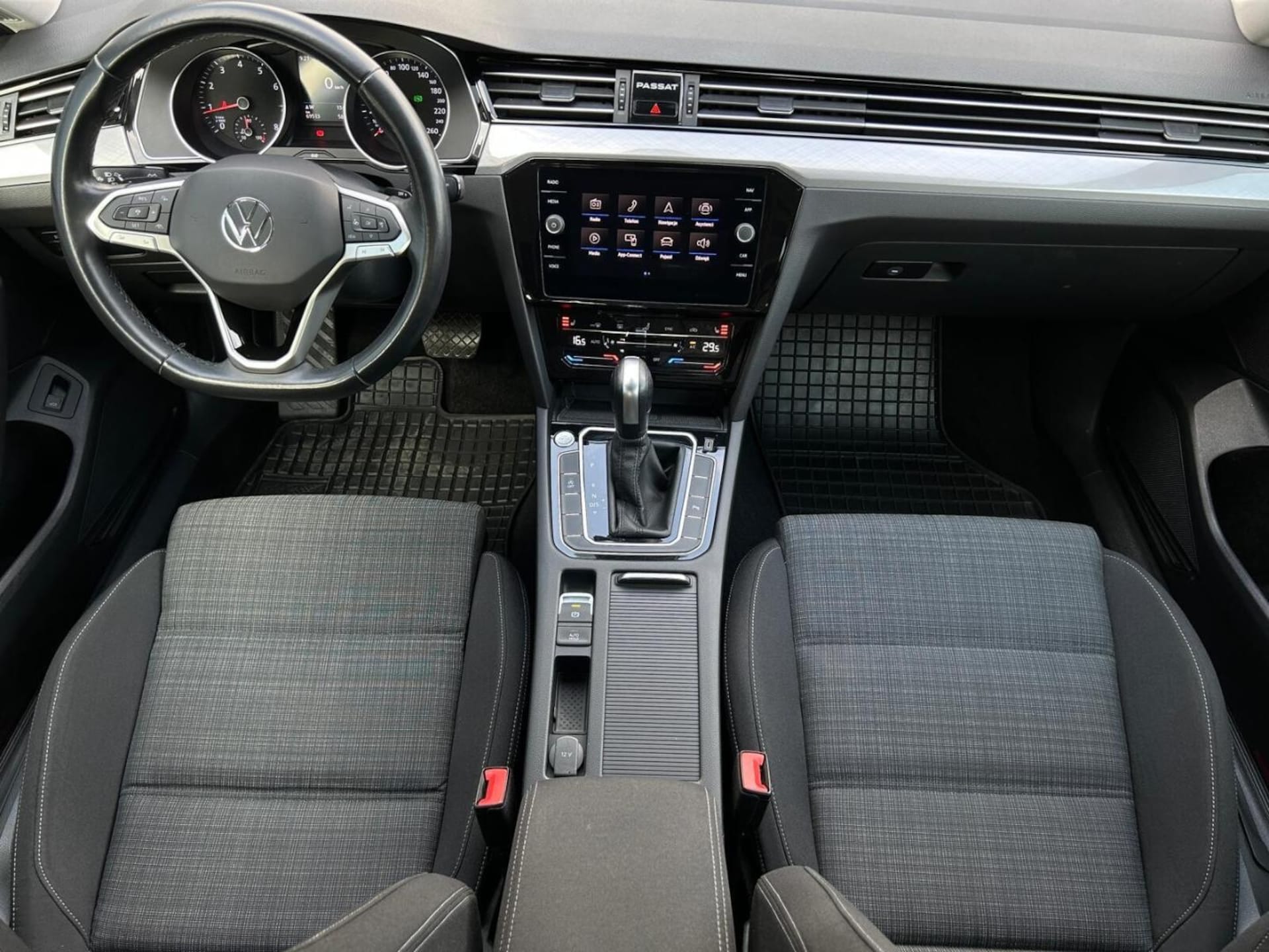 Volkswagen Passat Business