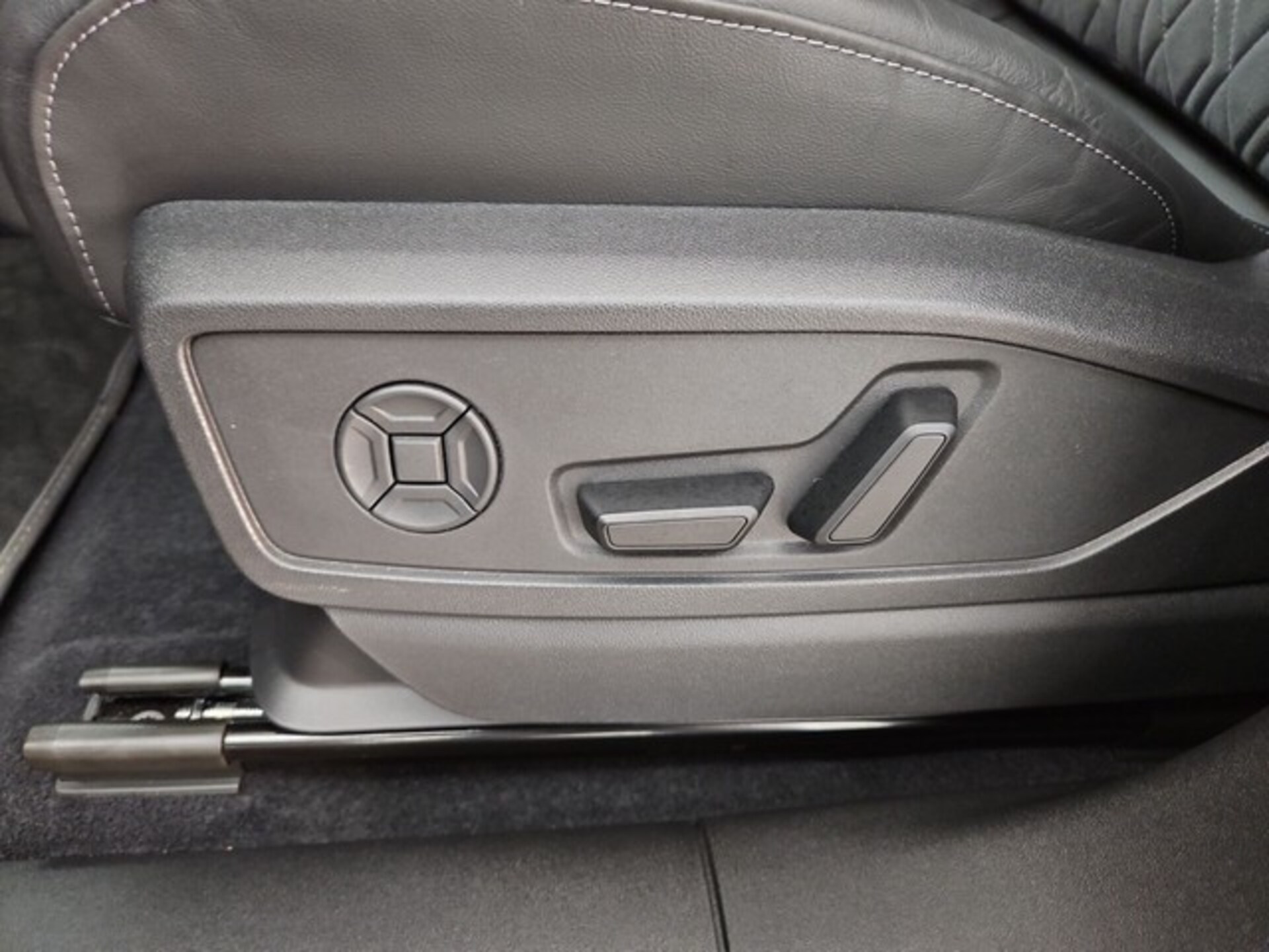 Audi Q5 SUV edition one