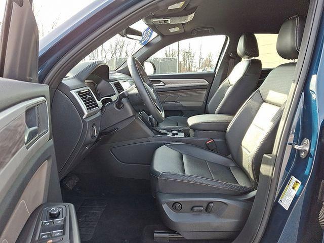 2022 Volkswagen Atlas Cross Sport SE w/Tech - Photo 16