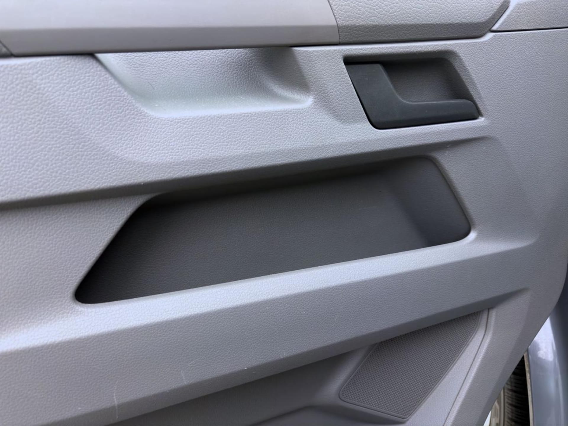 Volkswagen T6.1 Transporter Kombi kurzer Radstand