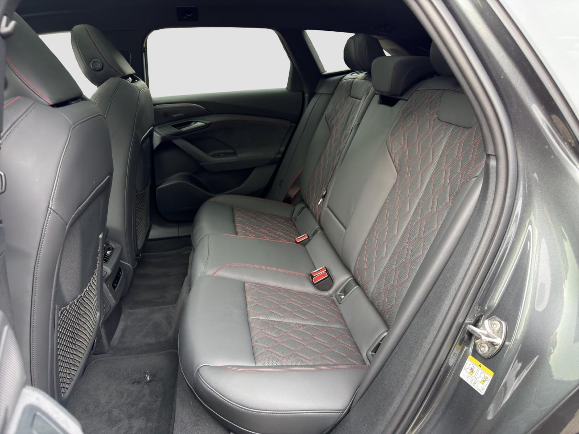 Audi A6 Avant e-tron edition one