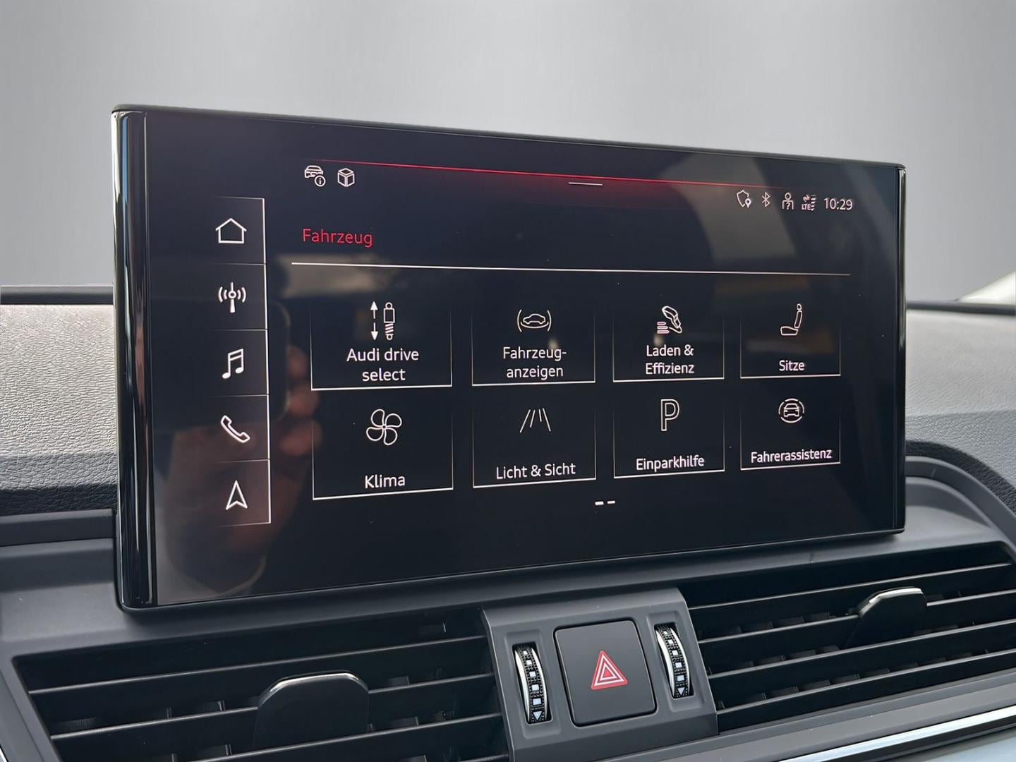 Bild über Audi Q5 TFSI e 50 TFSI e quattro S tronic - für weitere Informationen kontaktieren Sie den Audi Partner
