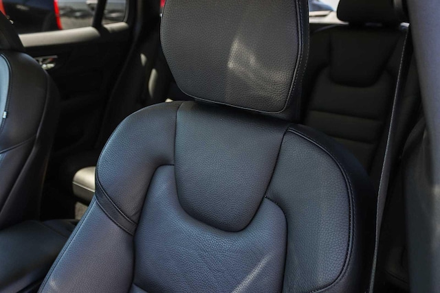 2023 Volvo V60 Cross Country Plus - Photo 31