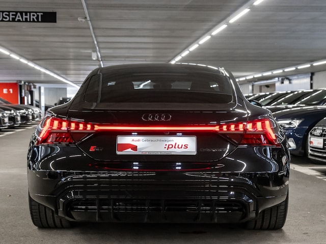 Audi e-tron GT RS