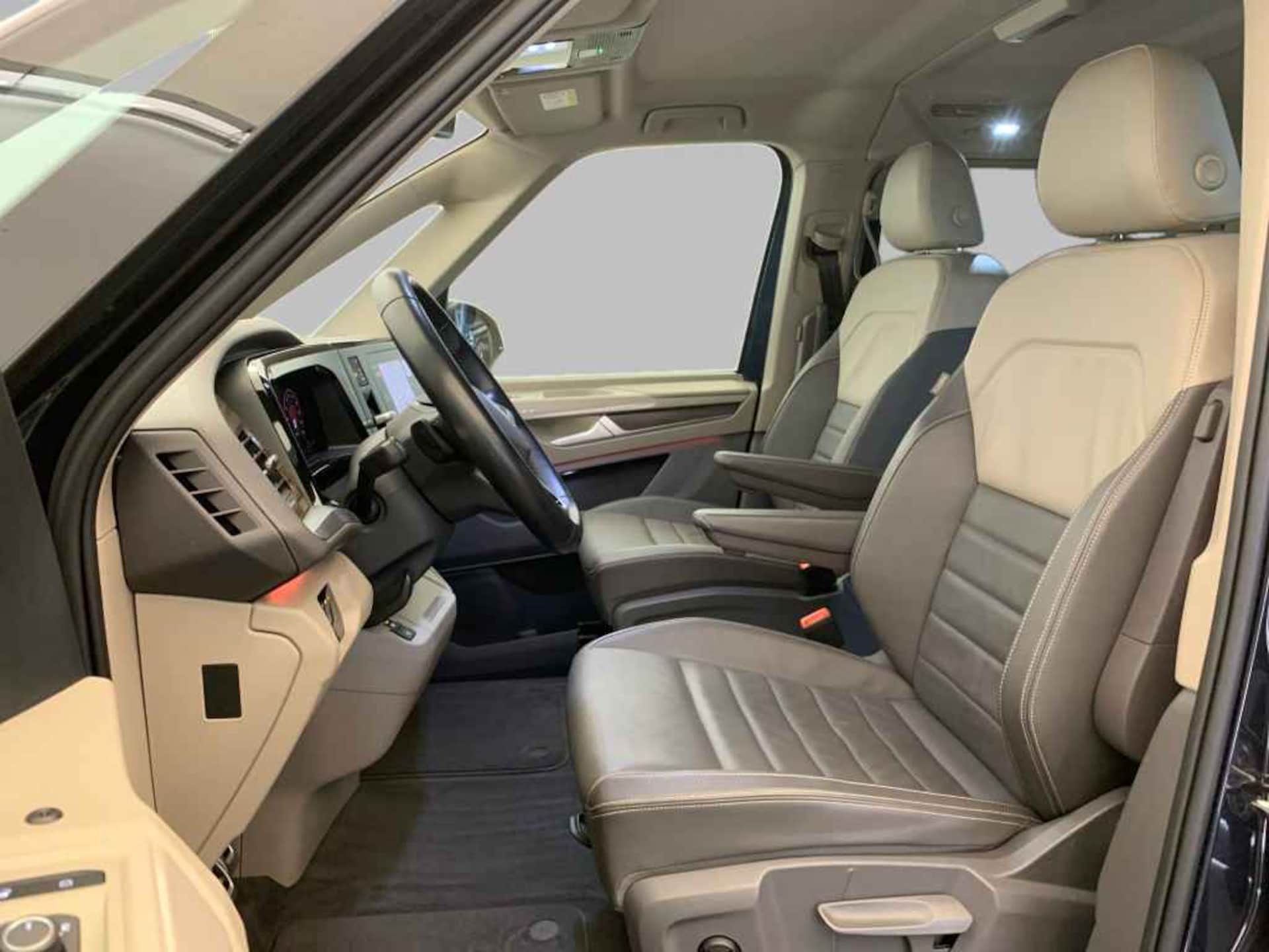 Volkswagen Multivan Style
